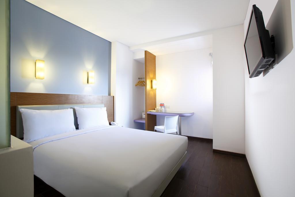 Amaris Hotel Pasar Baru Giacarta Camera foto