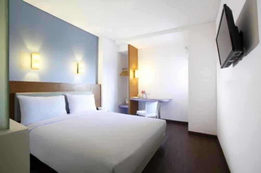 Amaris Hotel Pasar Baru Giacarta Esterno foto
