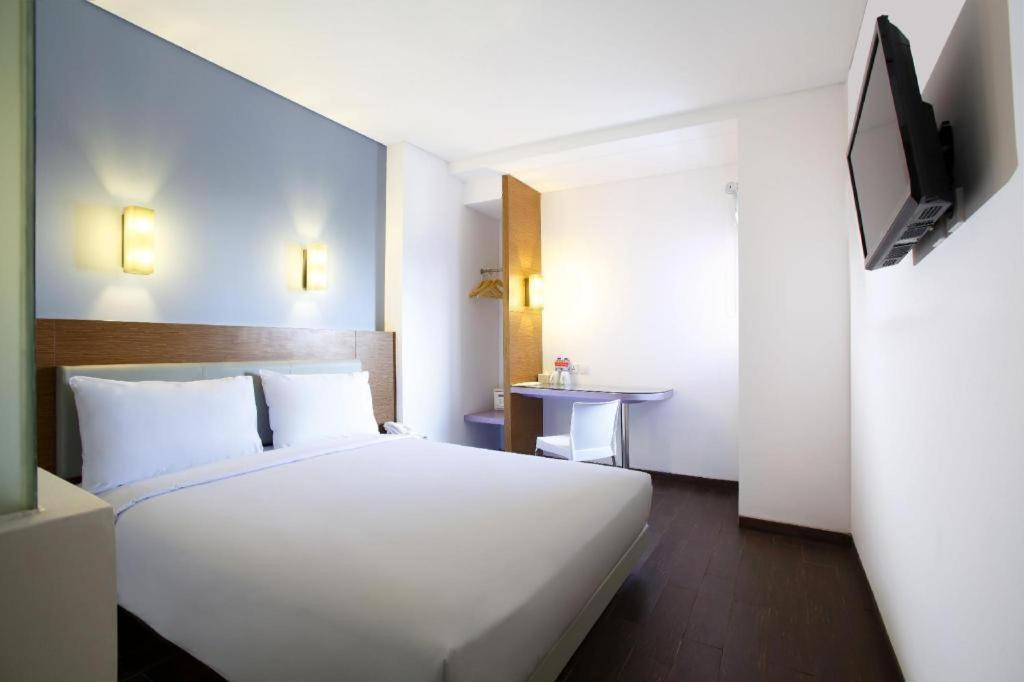 Amaris Hotel Pasar Baru Giacarta Esterno foto