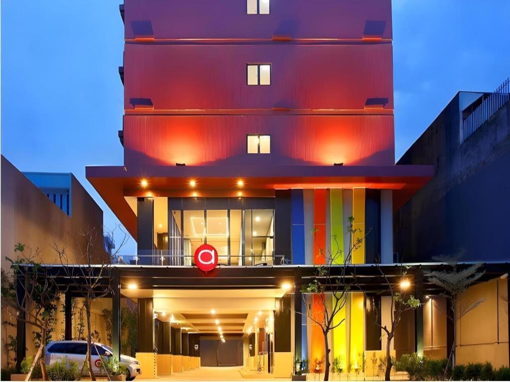 Amaris Hotel Pasar Baru Giacarta Esterno foto